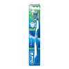 Oral-B Зубная щетка 3d white Свежесть средняя 1 шт