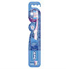 Oral-B Зубная щетка 3D White Блеск 1 шт